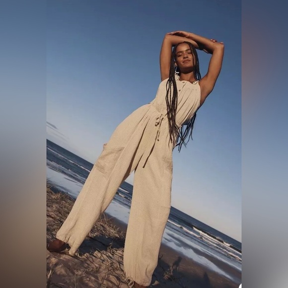 Free People FP Beach Textured Ivory Cream Jumpsuit Size medium - Picture 1 of 5